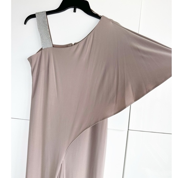 R & M Richard’s Asymmetrical Jumpsuit Taupe Color Size 6 Dressy Evening - Picture 2 of 8